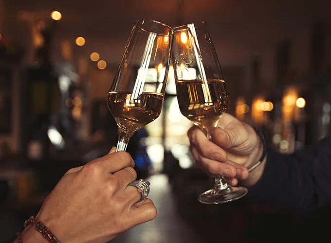 Cheaper Fizz and Prosecco every Friday at the Wynnstay Arms in Ruabon near Llangollen and Wrexham